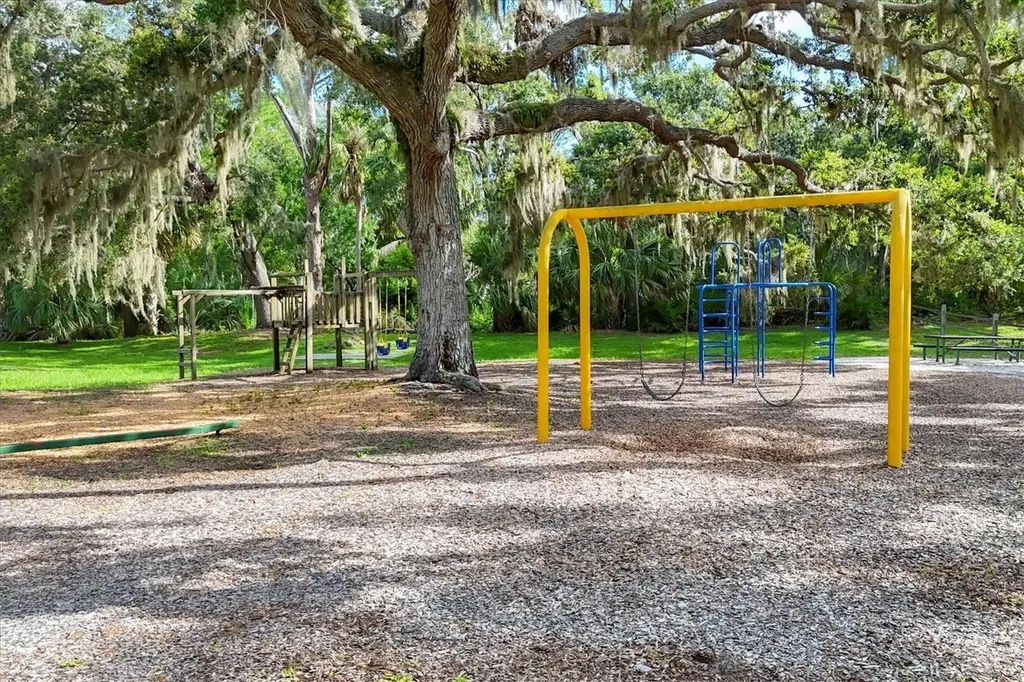 4658 Longwater Chase Sarasota FL 34235