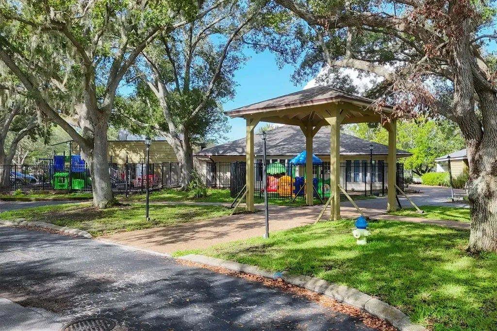 4658 Longwater Chase Sarasota FL 34235