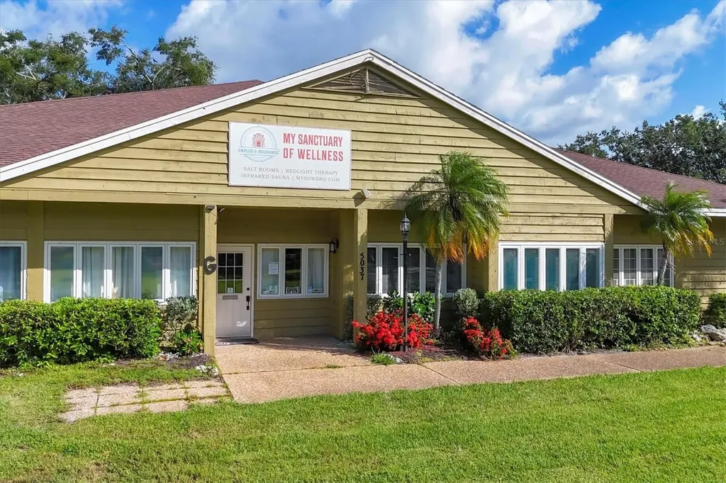 4658 Longwater Chase Sarasota FL 34235