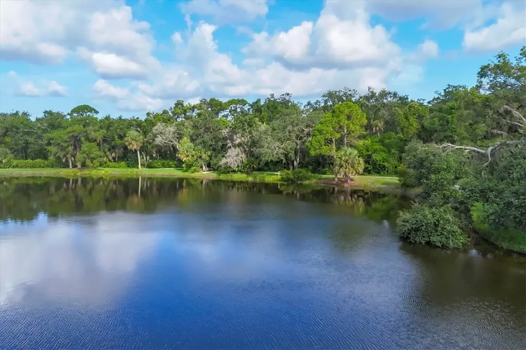 4658 Longwater Chase Sarasota FL 34235