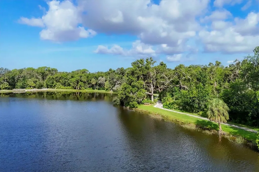4658 Longwater Chase Sarasota FL 34235