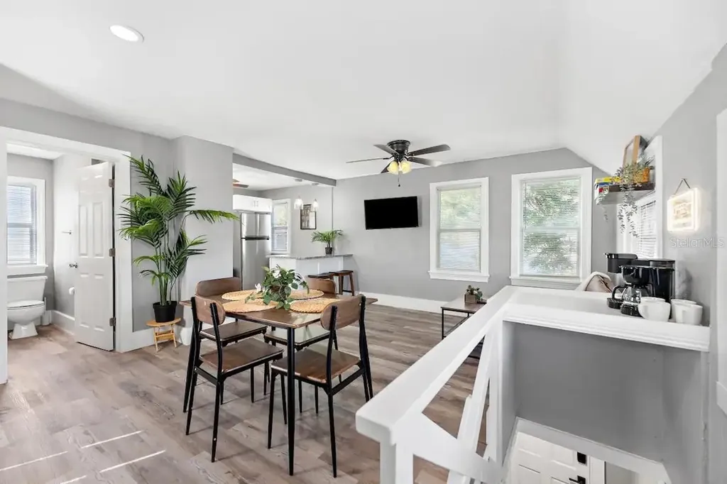 3320 18th Street N St Petersburg FL 33713
