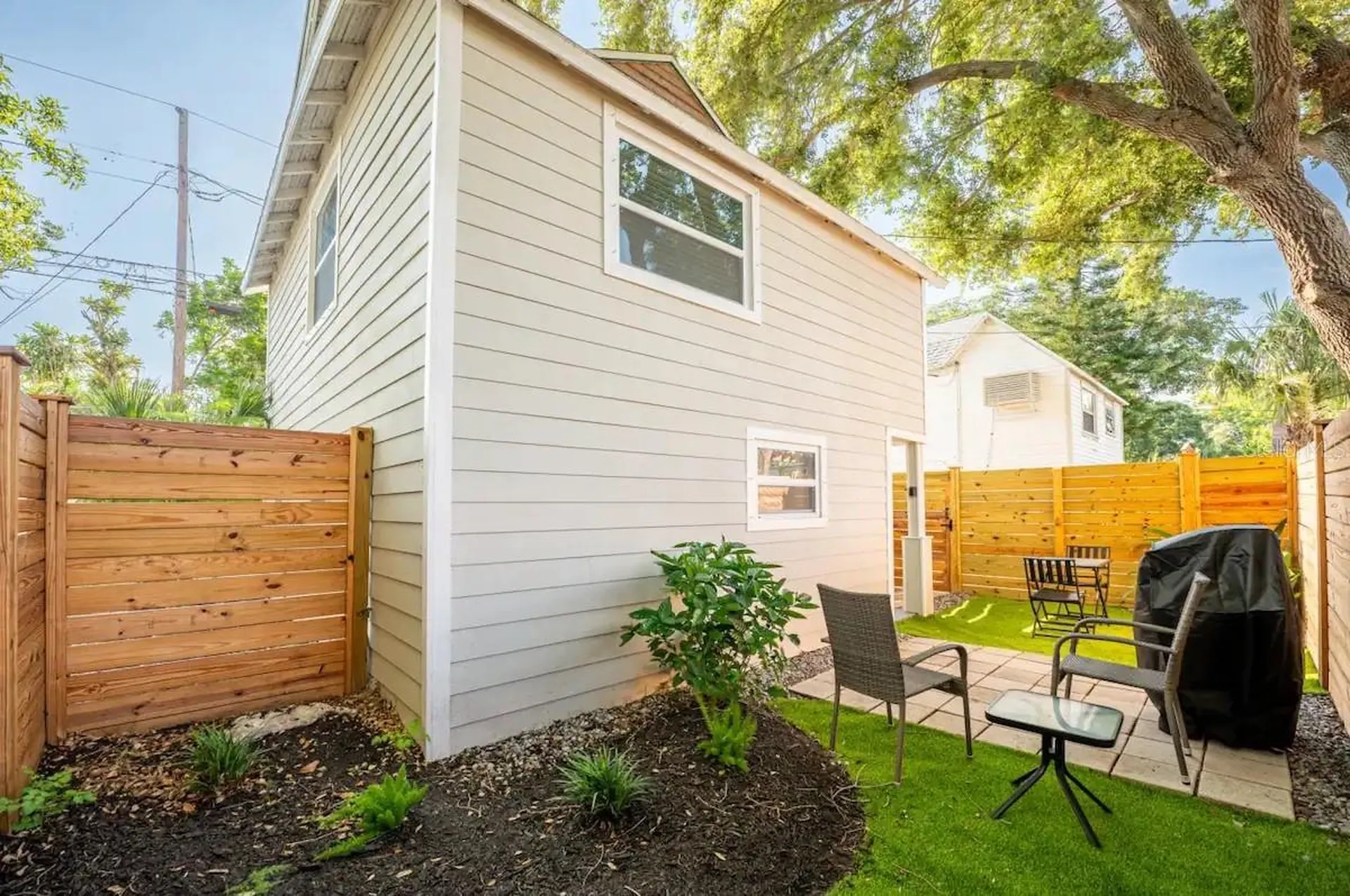 3320 18th Street N St Petersburg FL 33713