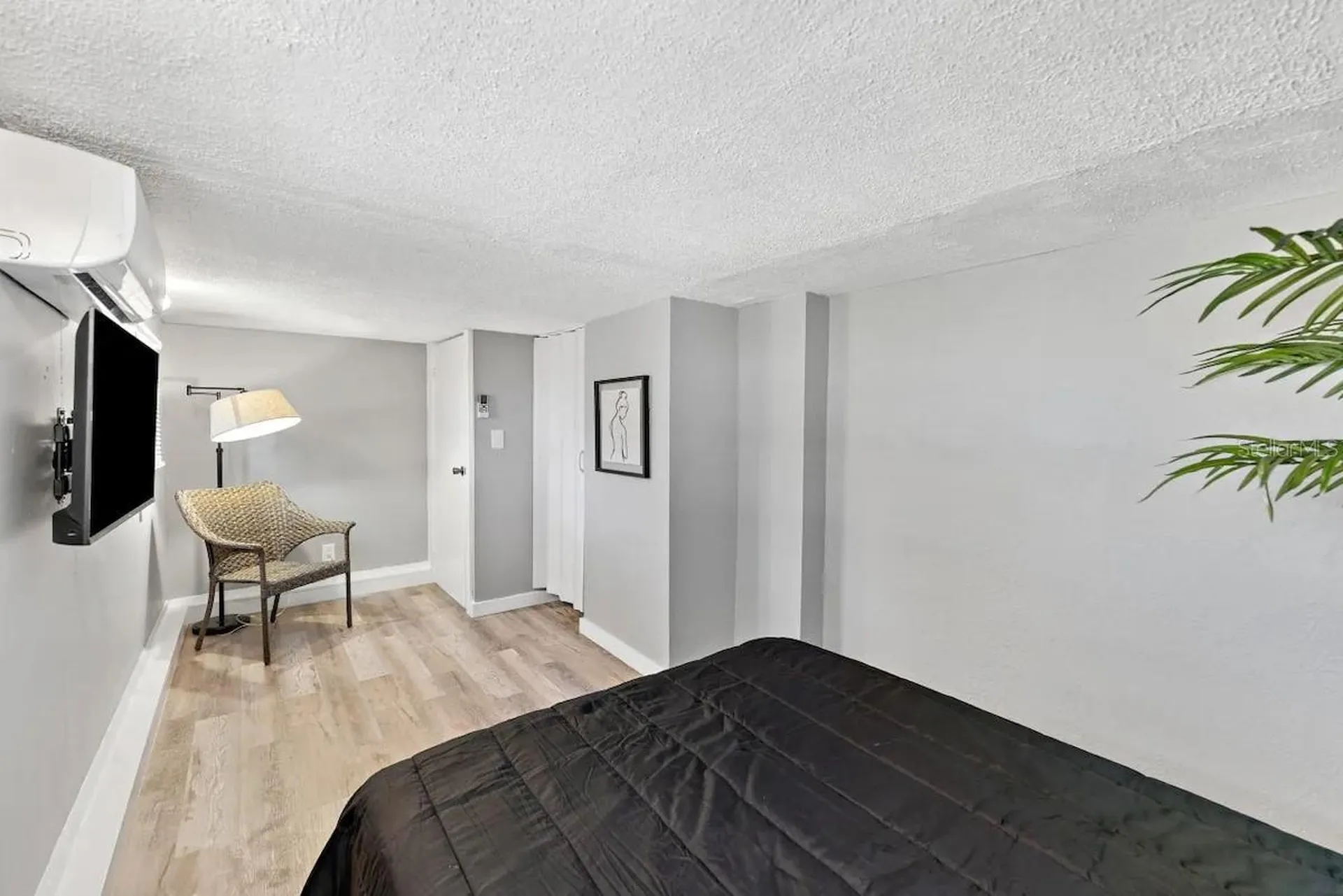 3320 18th Street N St Petersburg FL 33713