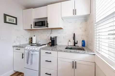 3320 18th Street N St Petersburg FL 33713