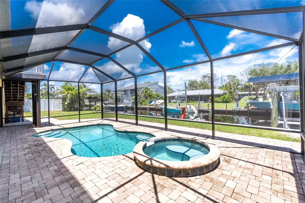 9150 Pine Cove Drive Englewood FL 34224
