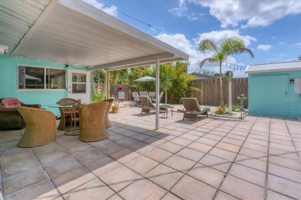 401 Leach Street Englewood FL 34223