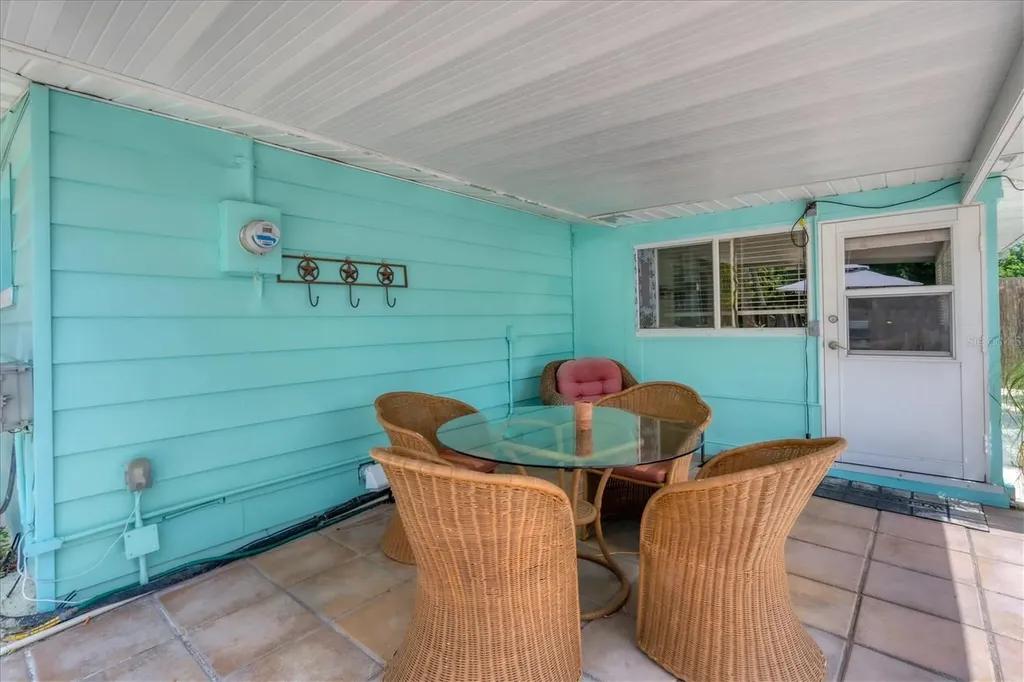401 Leach Street Englewood FL 34223