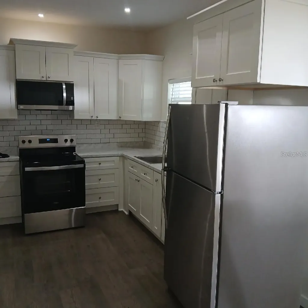 212 Broad Street Masaryktown FL 34604