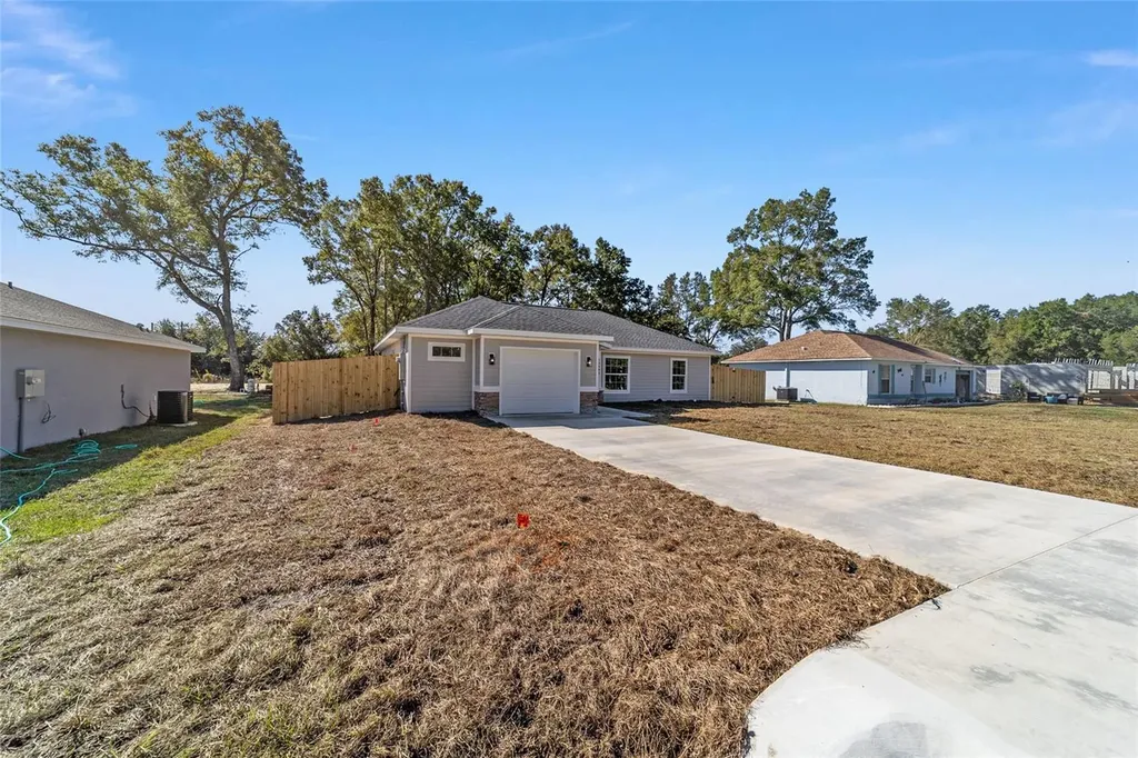 13482 SW 106th Street Dunnellon FL 34432
