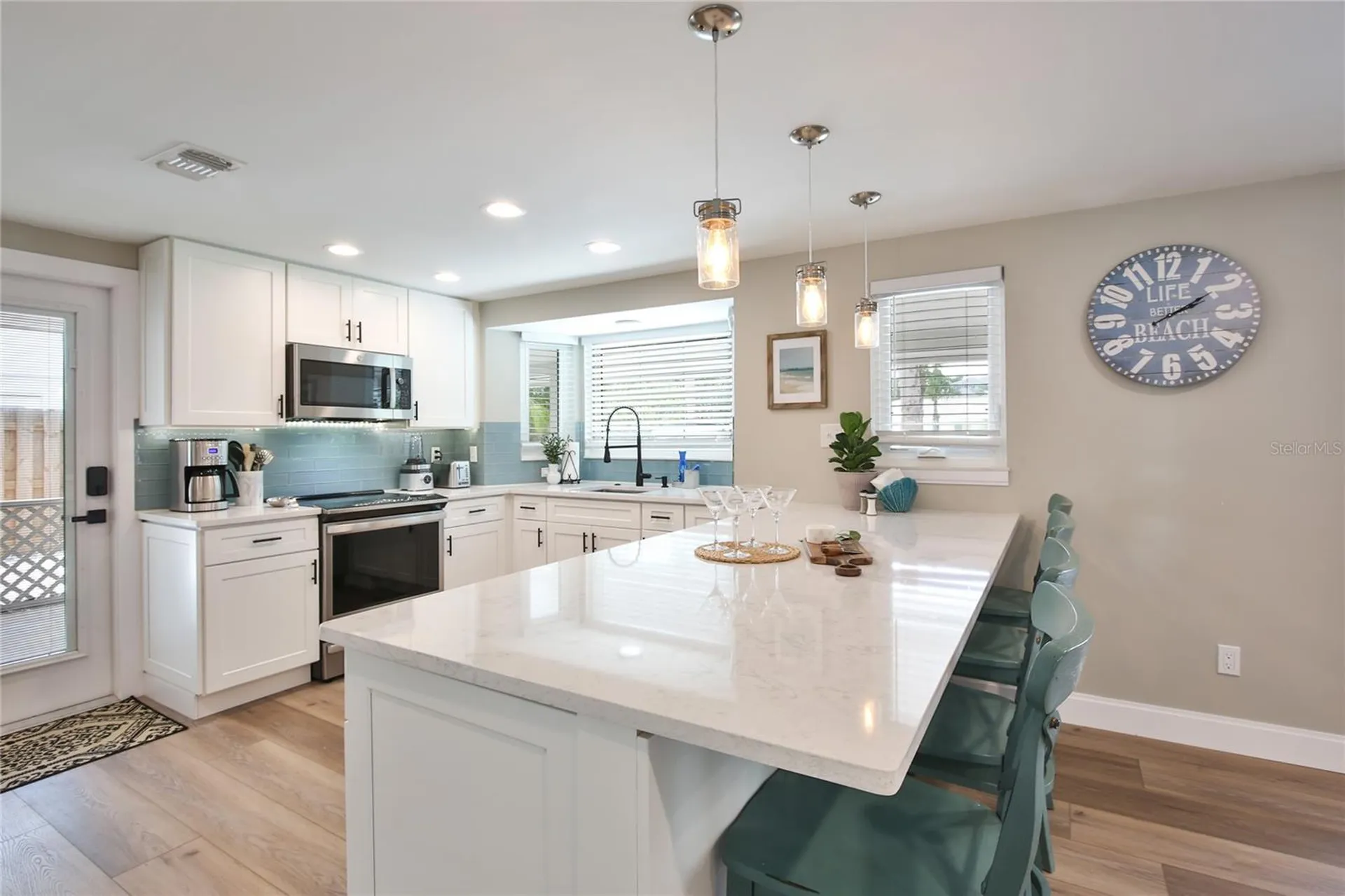 211 Island Circle Sarasota FL 34242