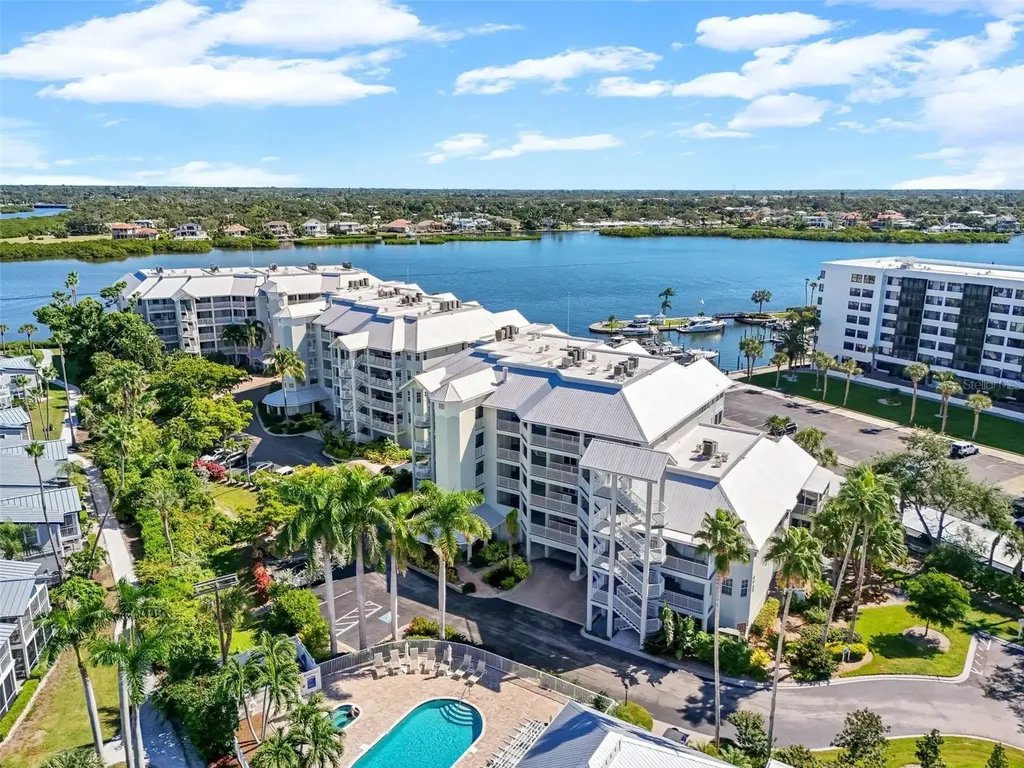 1240 Dolphin Bay Way Sarasota FL 34242