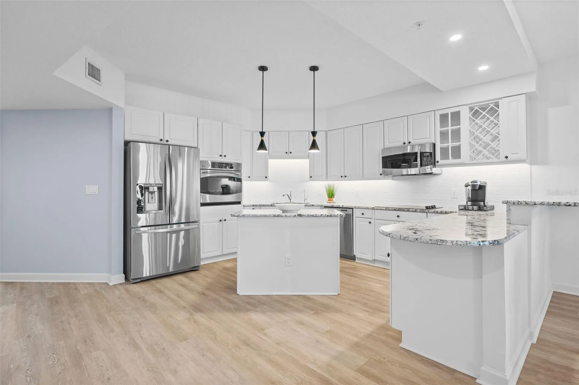 1240 Dolphin Bay Way Sarasota FL 34242