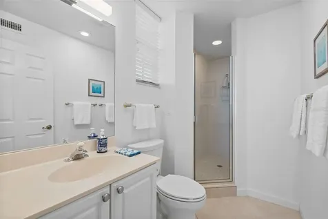 1240 Dolphin Bay Way Sarasota FL 34242