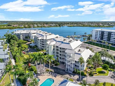 1240 Dolphin Bay Way Sarasota FL 34242