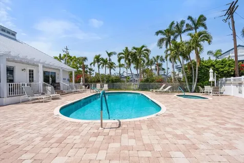 1240 Dolphin Bay Way Sarasota FL 34242