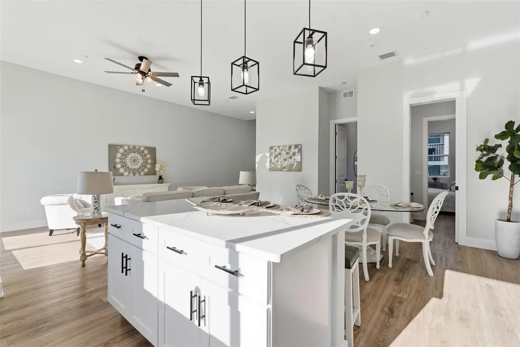11605 1st Street E Treasure Island FL 33706