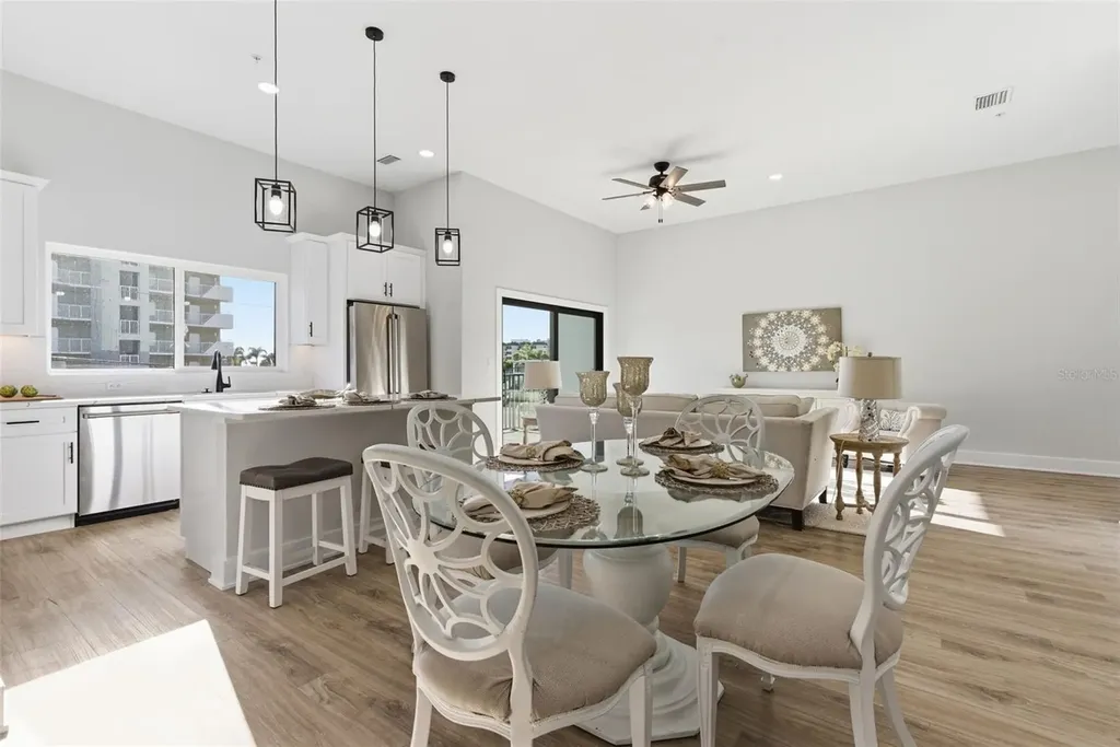 11605 1st Street E Treasure Island FL 33706