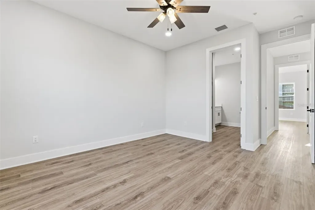 11605 1st Street E Treasure Island FL 33706