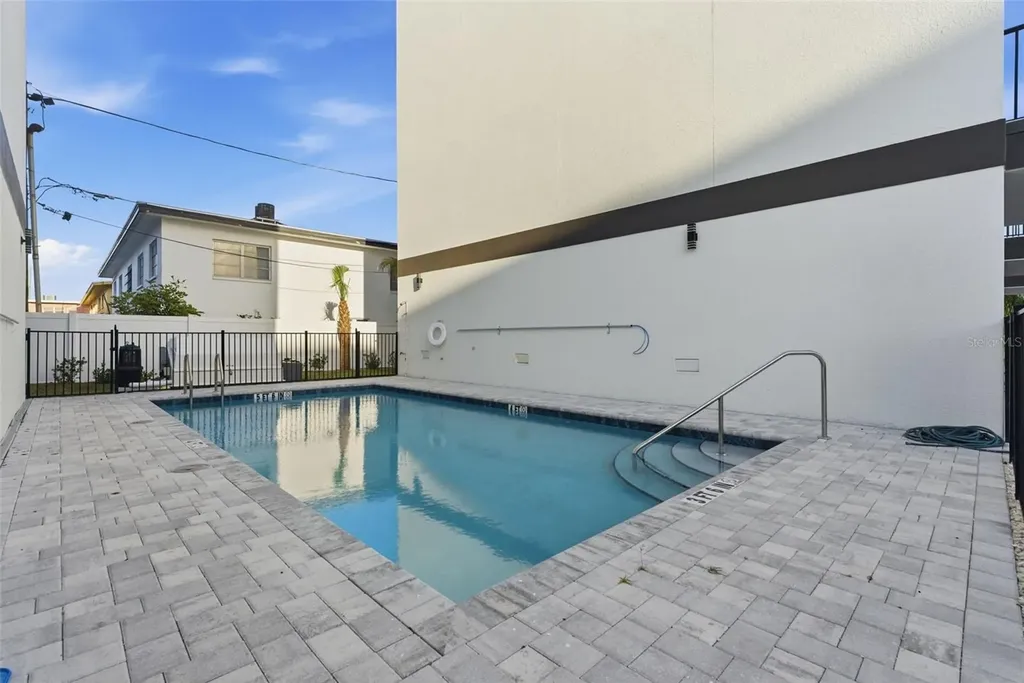 11605 1st Street E Treasure Island FL 33706