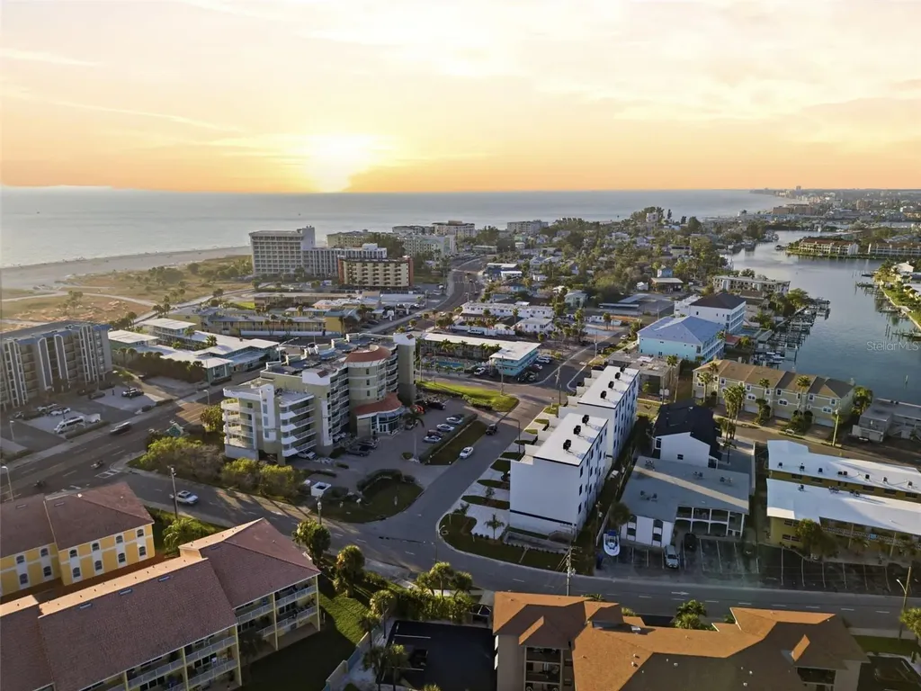 11605 1st Street E Treasure Island FL 33706