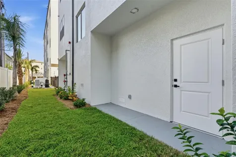 11605 1st Street E Treasure Island FL 33706