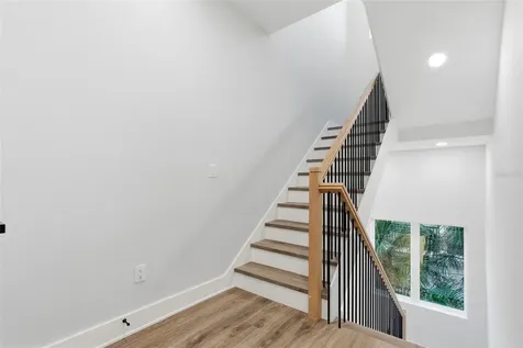 11605 1st Street E Treasure Island FL 33706