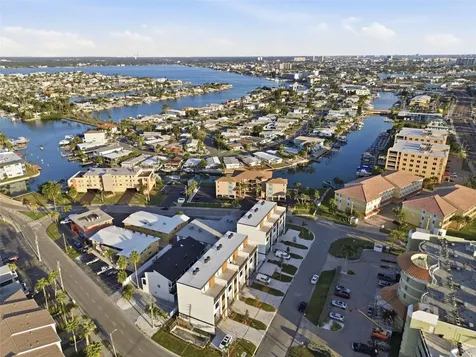 11605 1st Street E Treasure Island FL 33706
