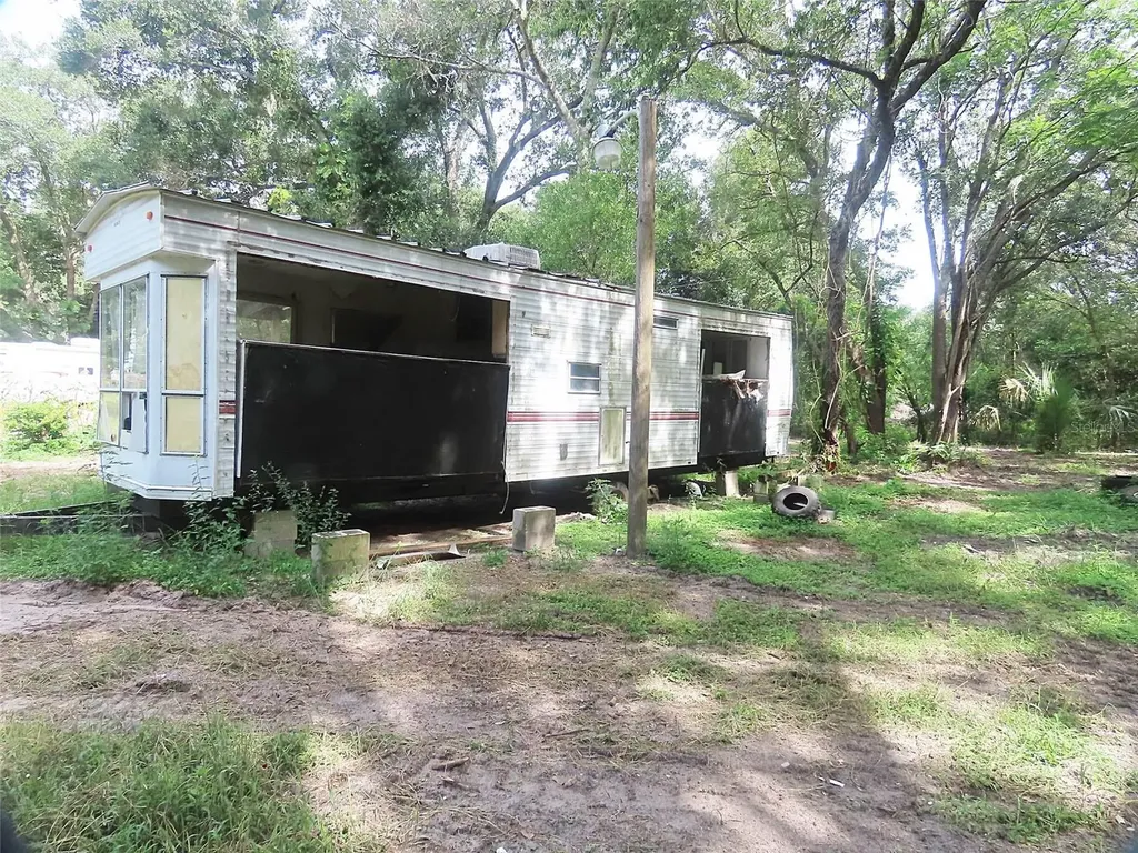 32944 County Road 437 Sorrento FL 32776