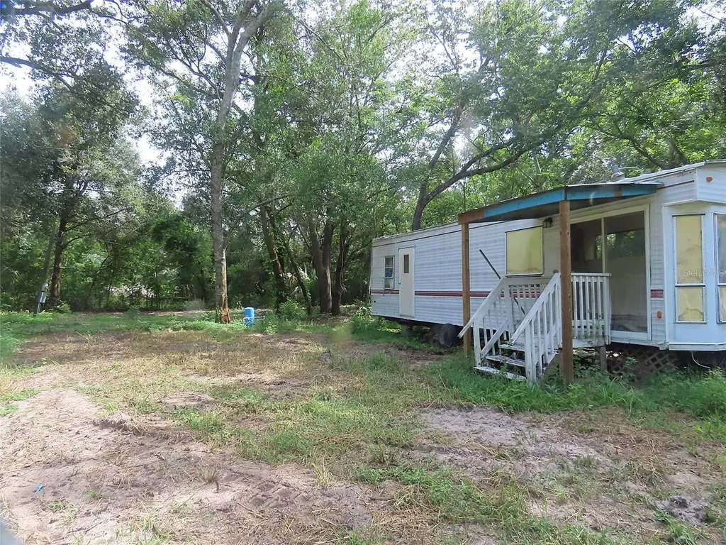 32944 County Road 437 Sorrento FL 32776