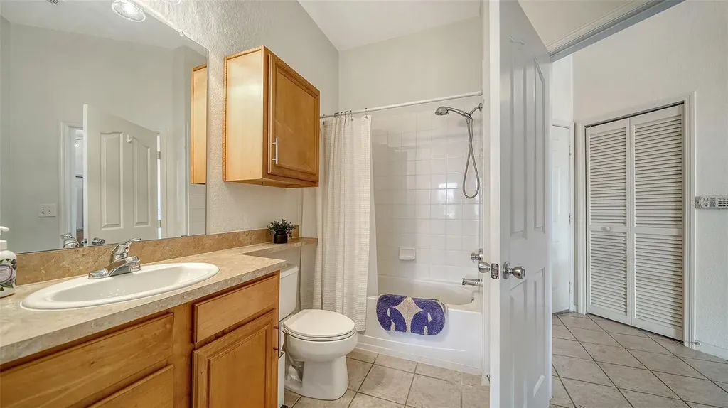 8397 38th Street Circle E Sarasota FL 34243