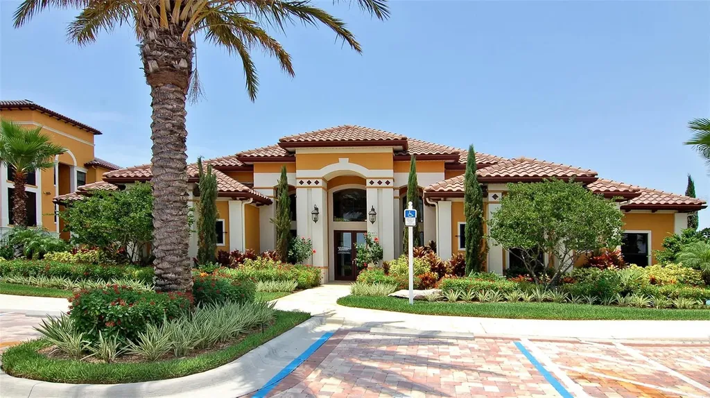 8397 38th Street Circle E Sarasota FL 34243