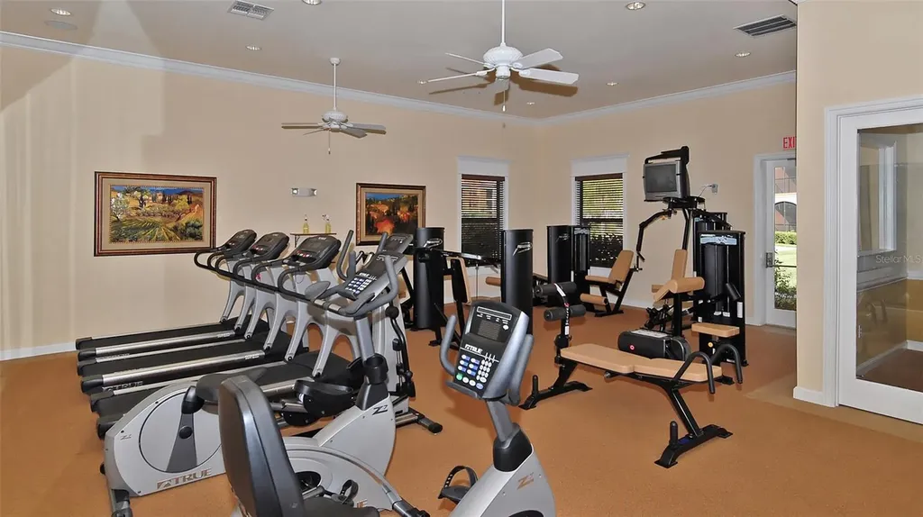 8397 38th Street Circle E Sarasota FL 34243