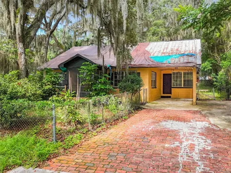 1022 S 12th Street Palatka FL 32177