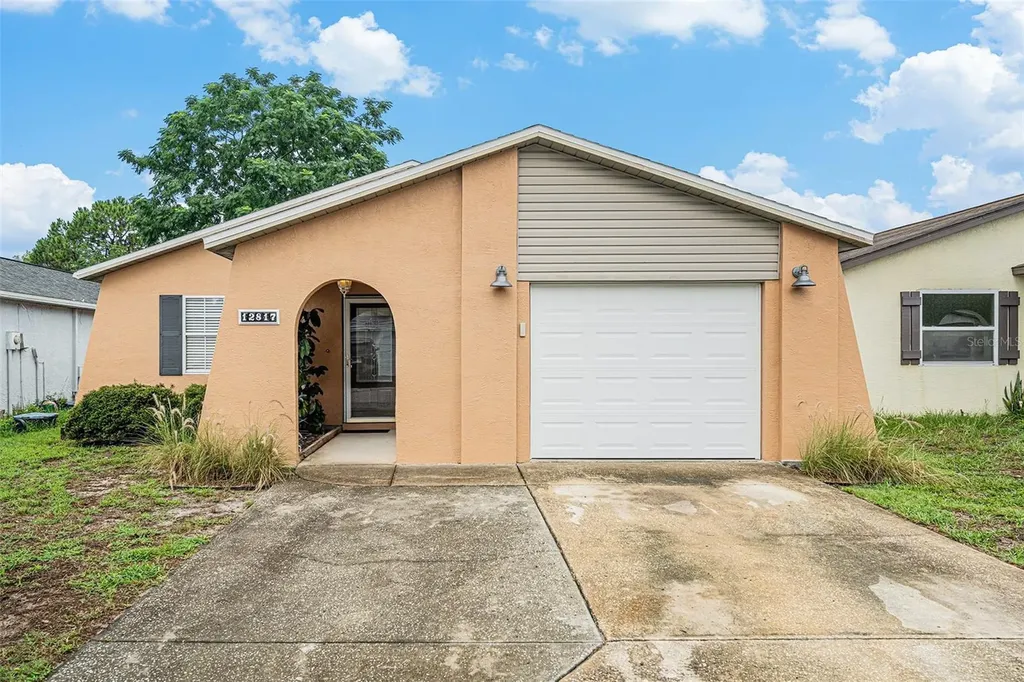 12817 Kellywood Circle Hudson FL 34669