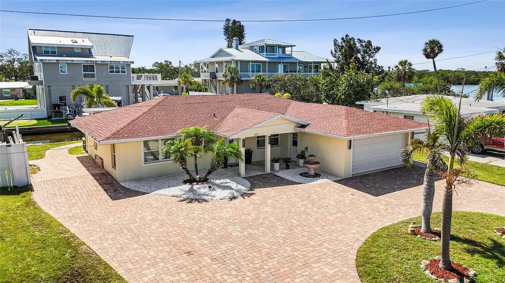6917 22nd Street W Bradenton FL 34207