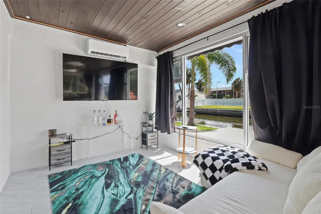 6917 22nd Street W Bradenton FL 34207
