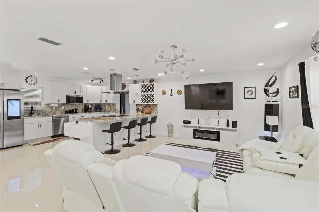 6917 22nd Street W Bradenton FL 34207
