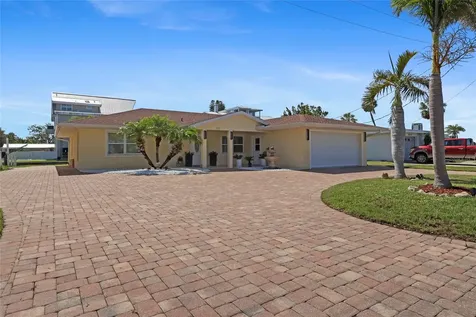 6917 22nd Street W Bradenton FL 34207