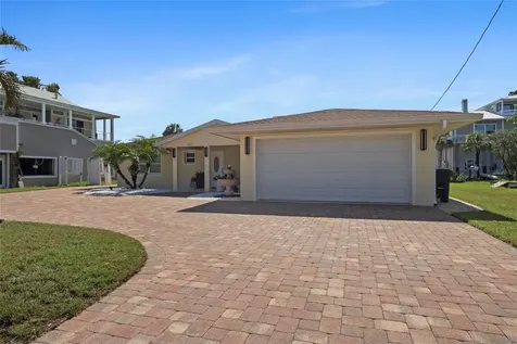 6917 22nd Street W Bradenton FL 34207