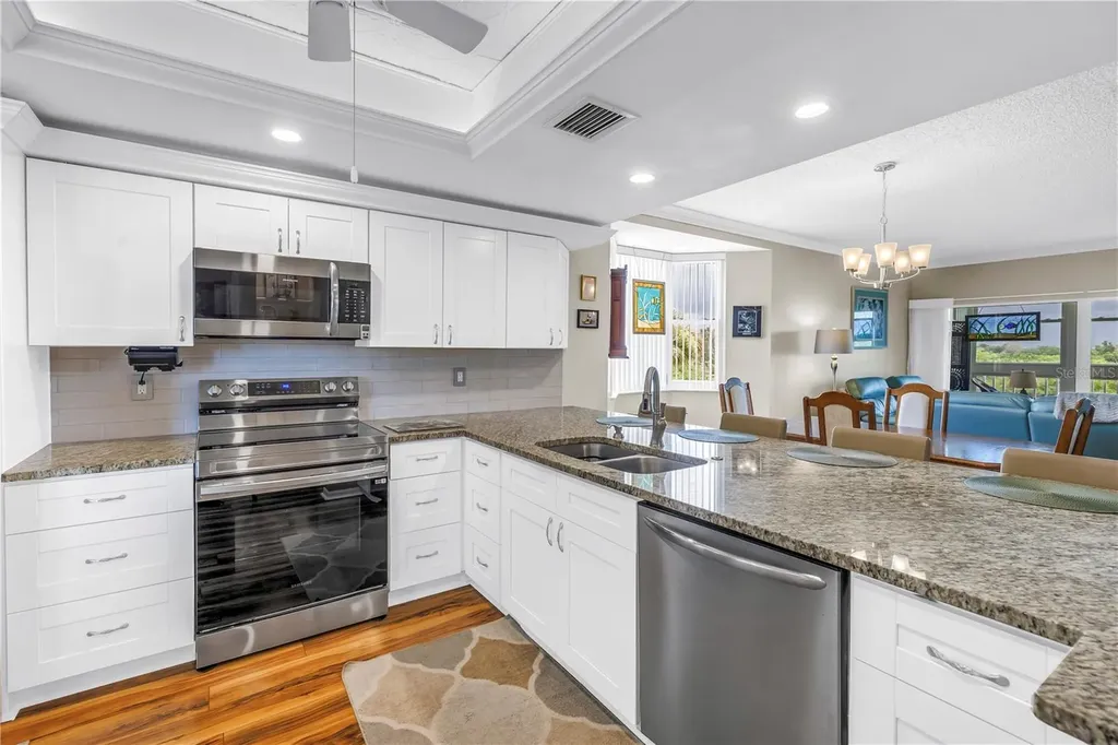 6399 Shoreline Drive St Petersburg FL 33708