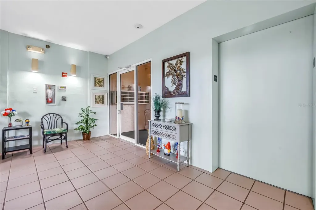6399 Shoreline Drive St Petersburg FL 33708