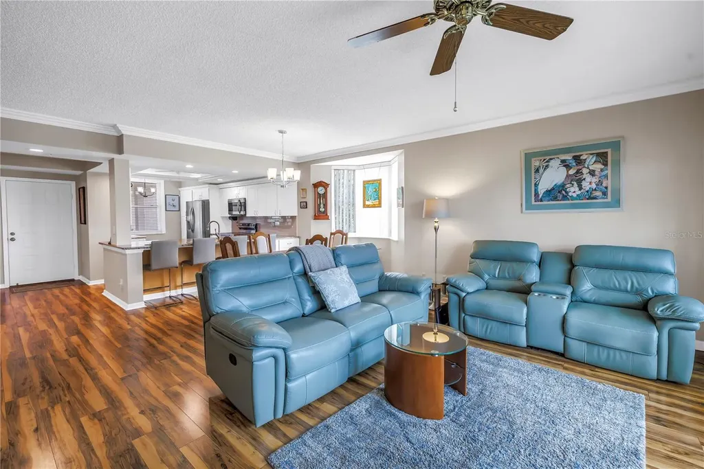 6399 Shoreline Drive St Petersburg FL 33708