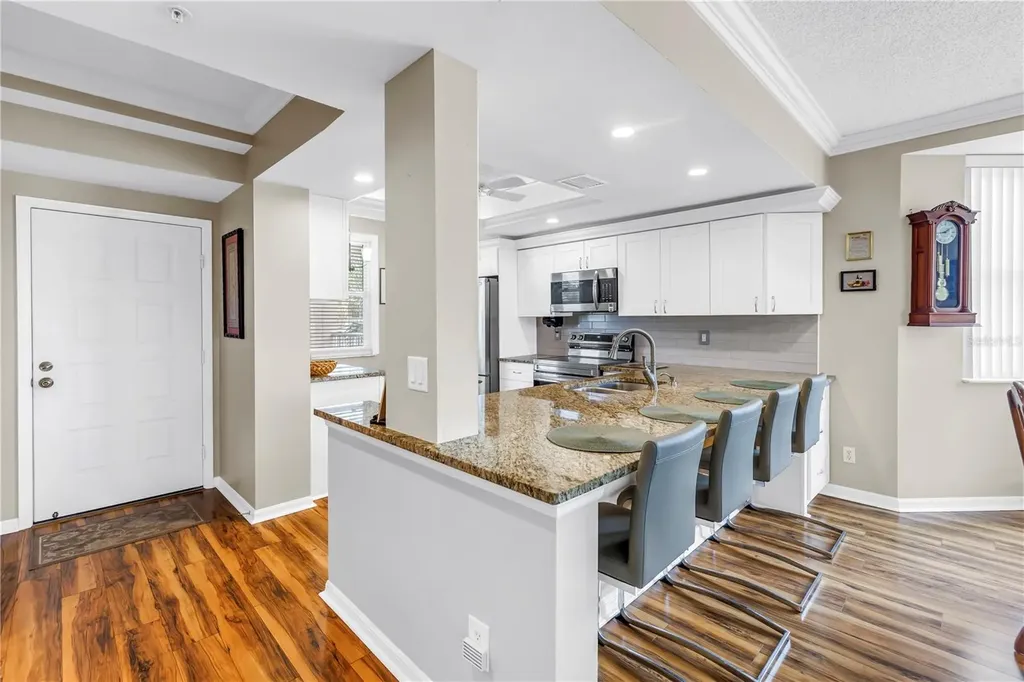 6399 Shoreline Drive St Petersburg FL 33708