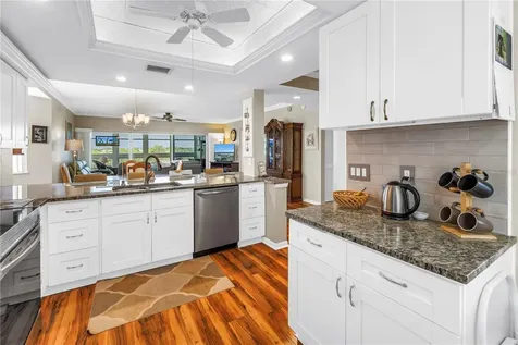 6399 Shoreline Drive St Petersburg FL 33708