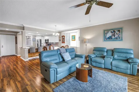 6399 Shoreline Drive St Petersburg FL 33708