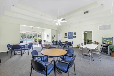 6399 Shoreline Drive St Petersburg FL 33708