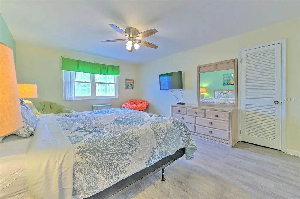 17450 Gulf Boulevard Redington Shores FL 33708