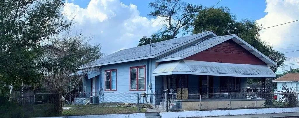 3208 N 15th Street Tampa FL 33605