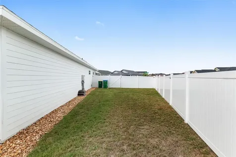 24617 SW 17th Place Newberry FL 32669